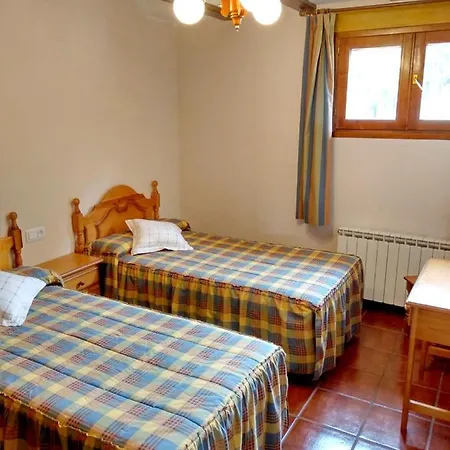 2 Bedrooms With Terrace And Wifi At Apartamento Guadalaviar