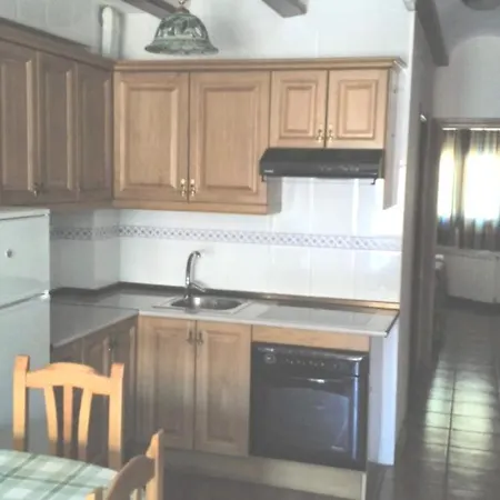 2 Bedrooms With Terrace And Wifi At Guadalaviar